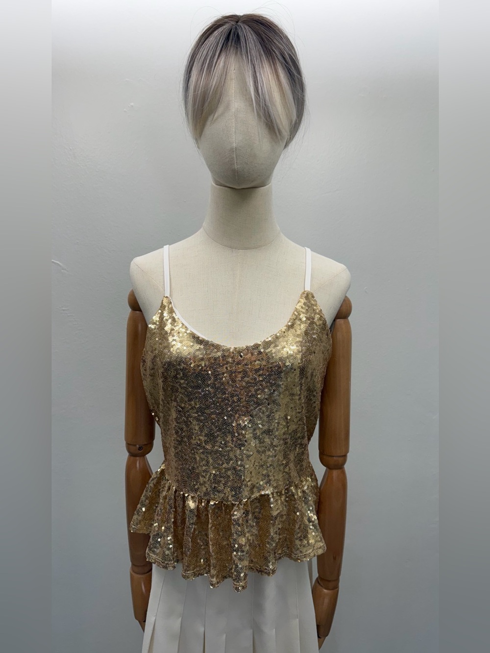 No Boundaries Gold Sequin Peplum Tank Top Sparkly Party Cami Size M